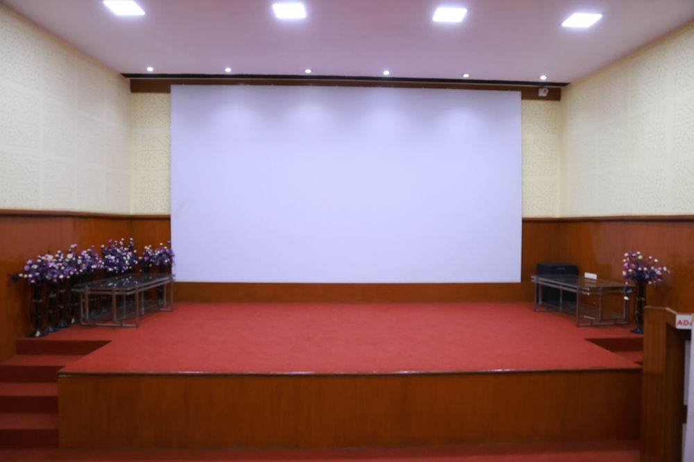 Auditoriums (10)